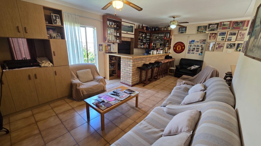 4 Bedroom Property for Sale in Wellway Park Western Cape